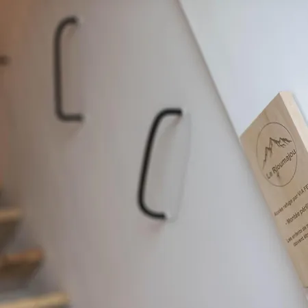 Appartement Le Rioumajou 1 - Grand T6 - Piscine - Centre St Lary