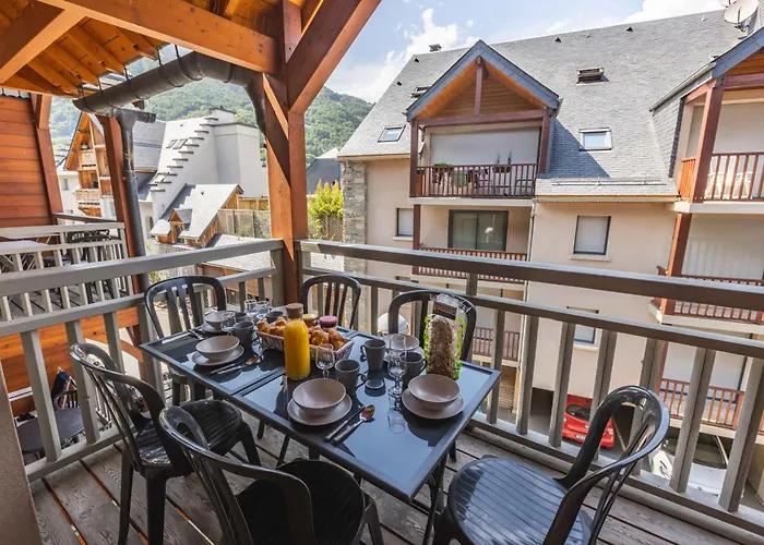 Le Rioumajou 1 - Grand T6 - Piscine - Centre St Lary Apartamento *