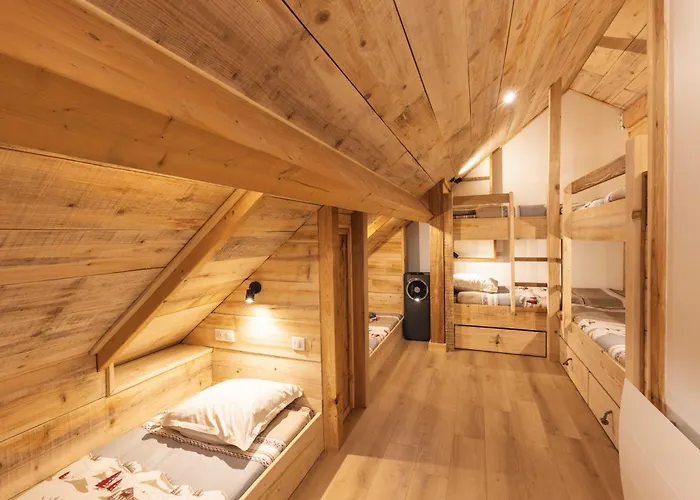 Apartamento Le Rioumajou 1 - Grand T6 - Piscine - Centre St Lary