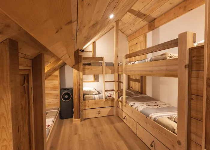 Apartamento Le Rioumajou 1 - Grand T6 - Piscine - Centre St Lary Saint-Lary-Soulan